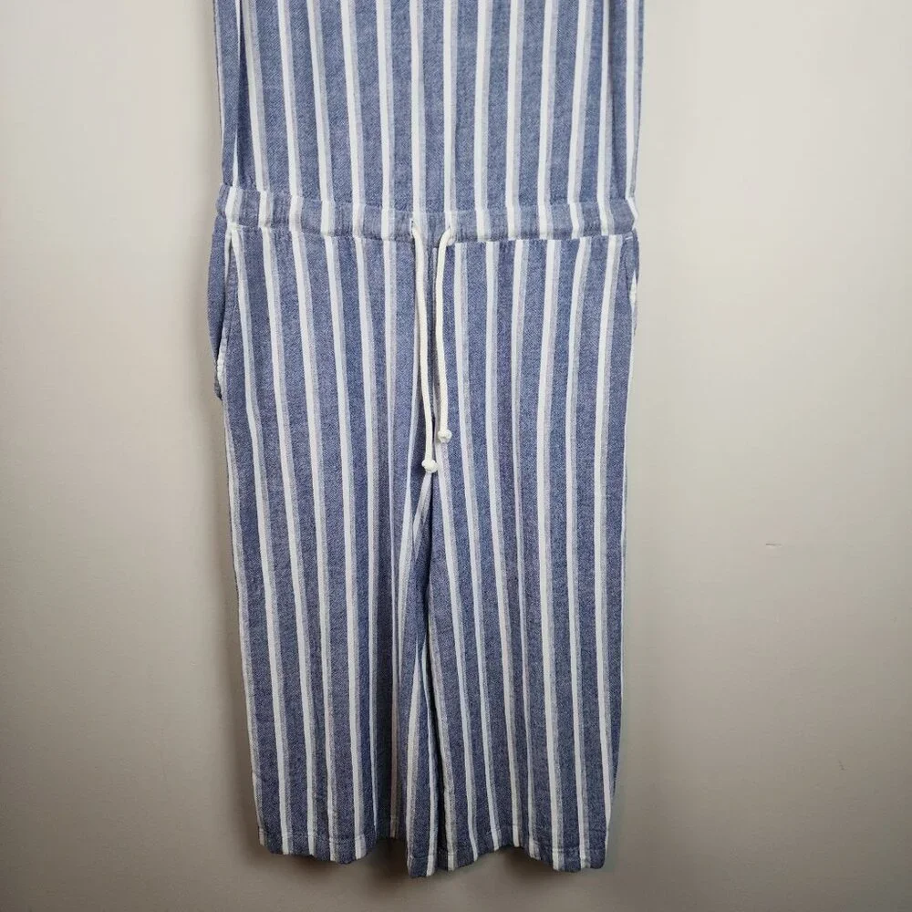 Anthropologie Cloth & Stone Size S women Blue Striped Cropped Wide Leg Jumpsuit